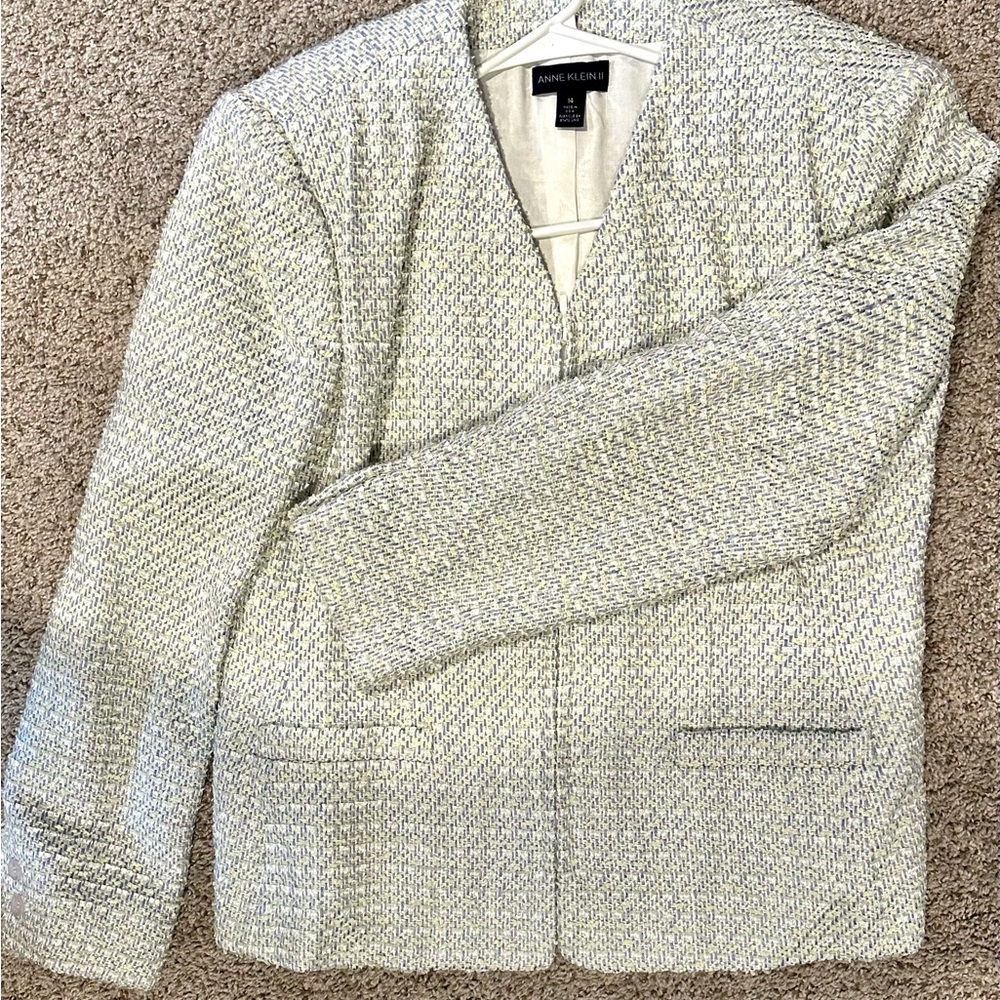 Anne Klein Textured Cream and Gray Blazer